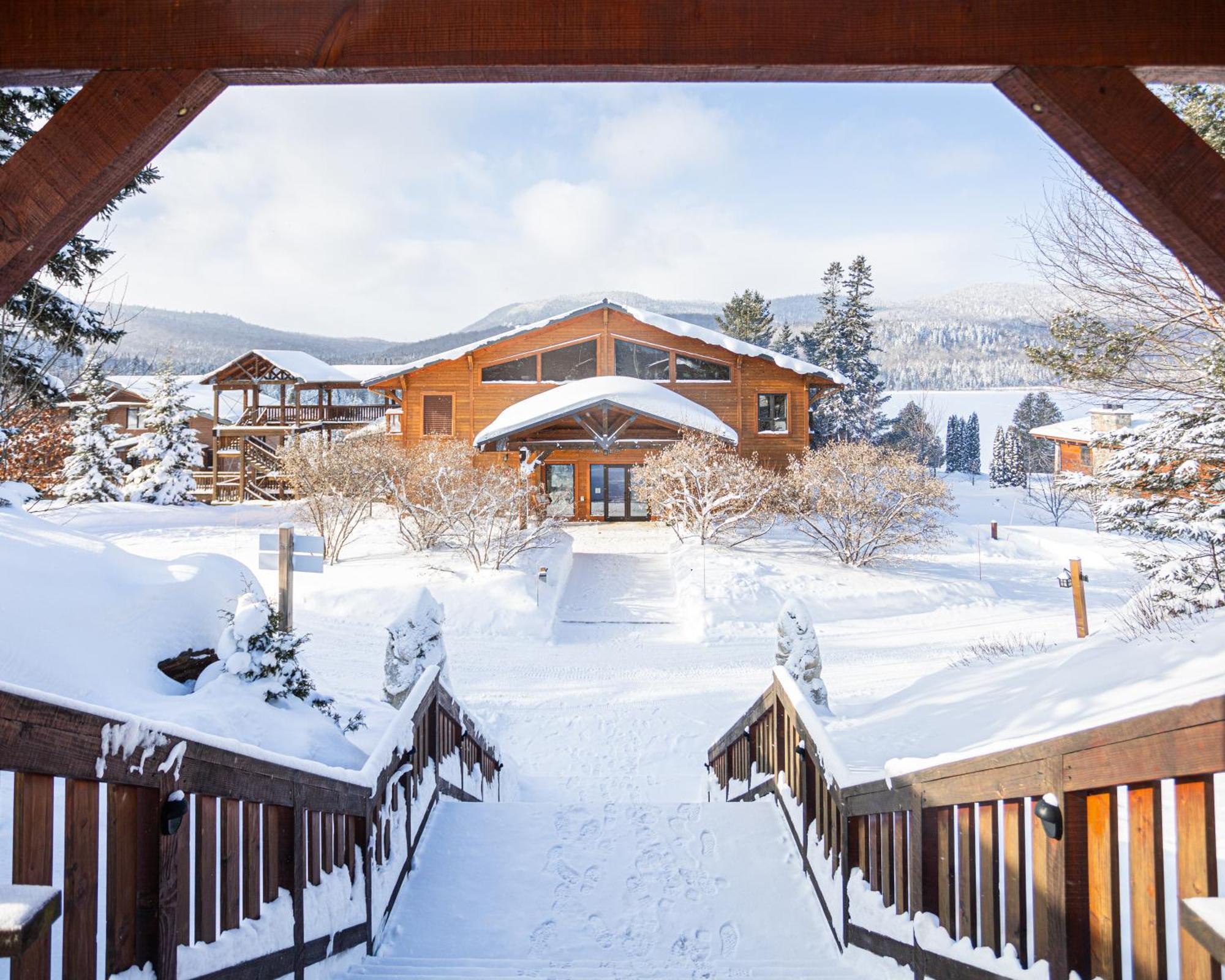 Le Grand R Hotel Saint-Donat-de-Montcalm Eksteriør billede