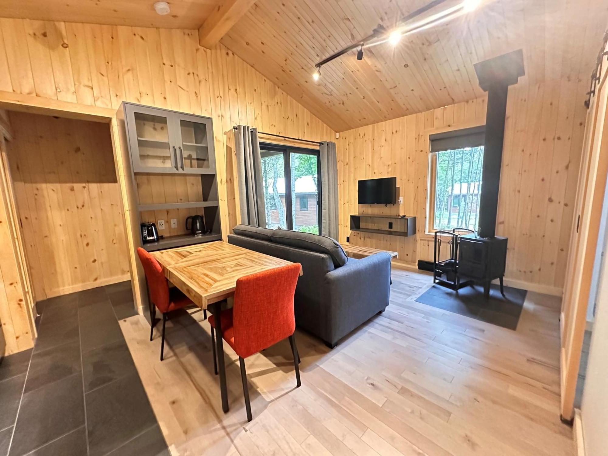 Le Grand R Hotel Saint-Donat-de-Montcalm Eksteriør billede